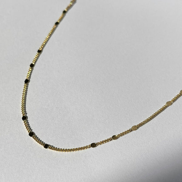 Colar Longo Mini Medalhas Zircônias Banhado em Ouro 18k Veri