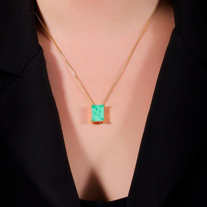 Colar Dourado Feminino Pedra Verde Retangular - Belice Joias