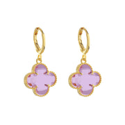Brinco Trevo Dourado com Zircônia Rosa em Ouro 24K - Belice Joias